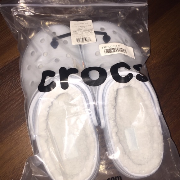 Crocs Classic Lined Clogs - Picture 5 of 8